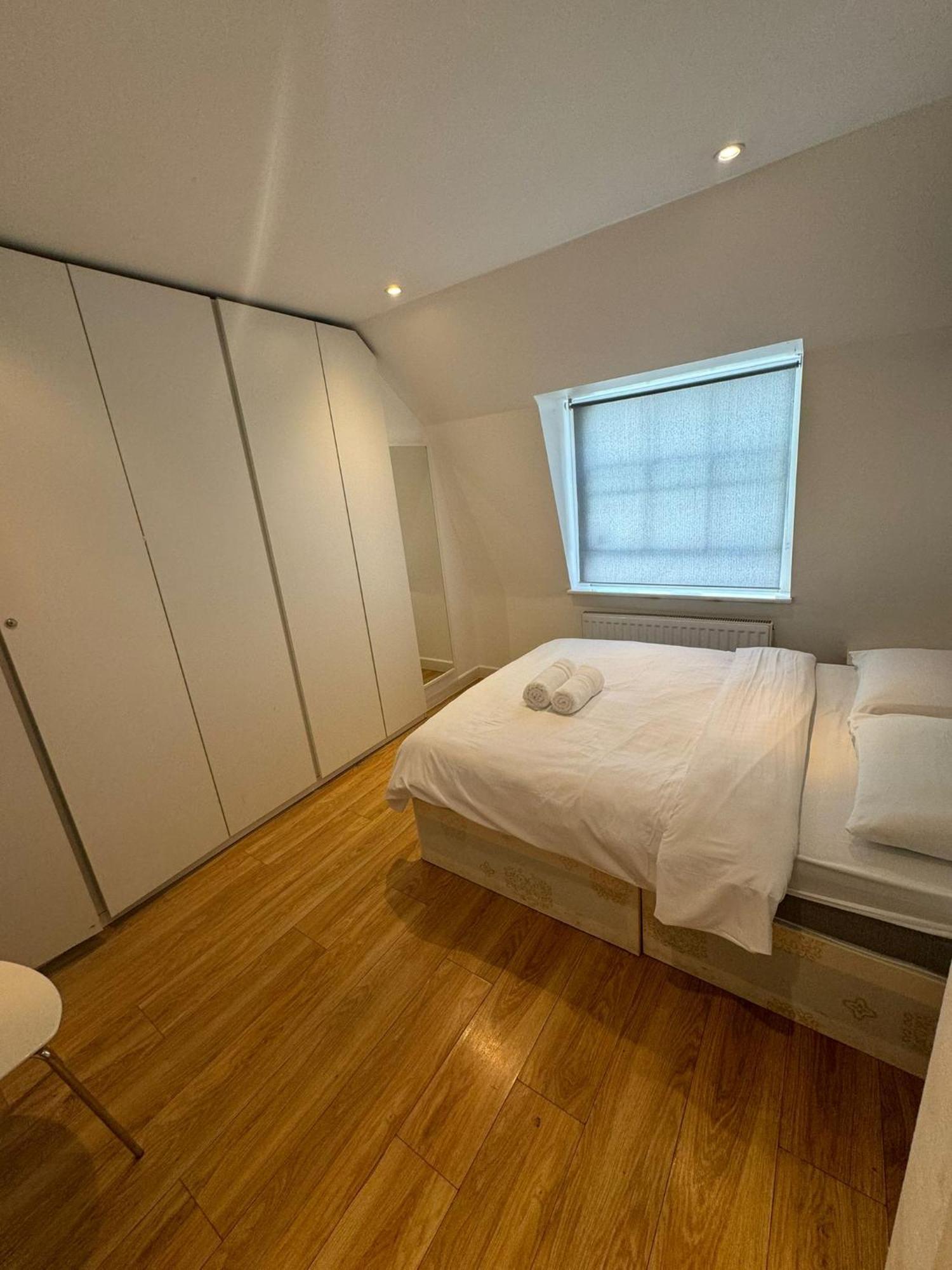 Sleep 8 In The Heart Of Hy4 Londra